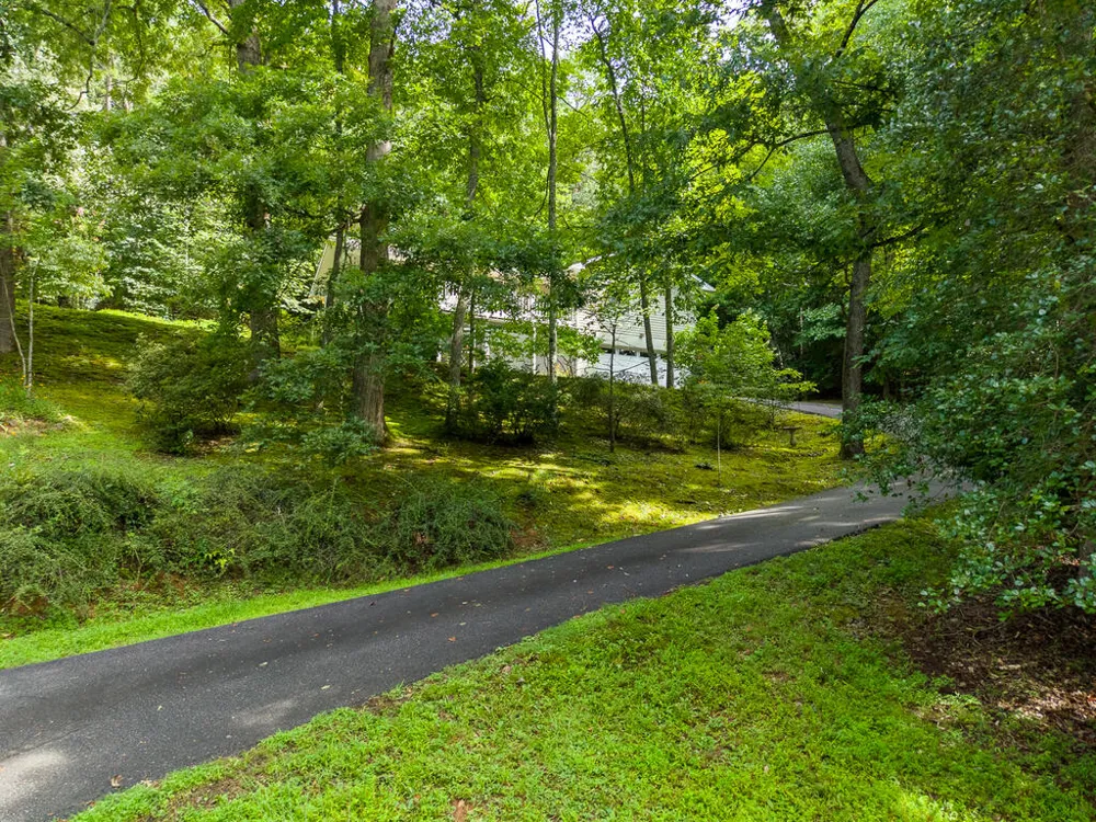 HOLLY TERRACE RD Franklin, NC 28734