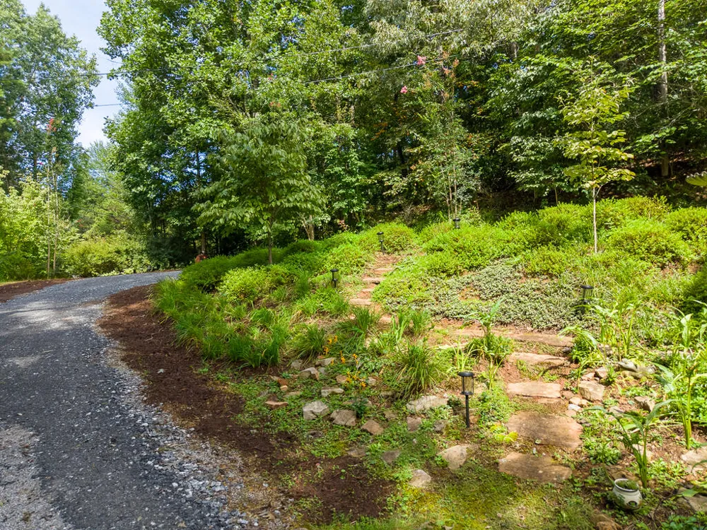 HOLLY TERRACE RD Franklin, NC 28734