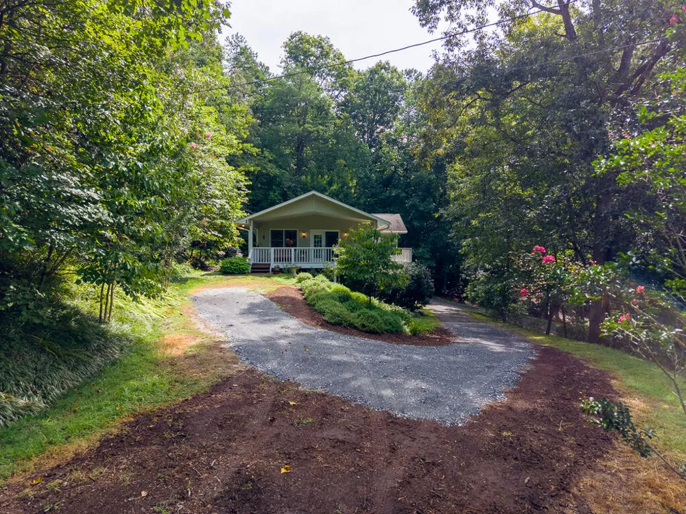 HOLLY TERRACE RD Franklin, NC 28734