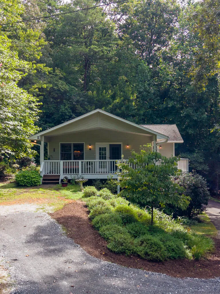HOLLY TERRACE RD Franklin, NC 28734