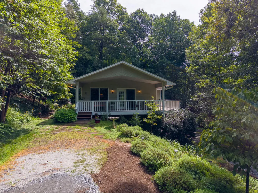 HOLLY TERRACE RD Franklin, NC 28734