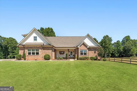 915 Pool RD