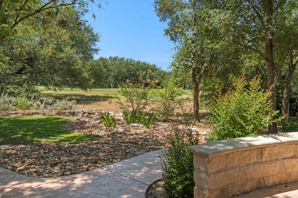 105 Golf View Drive Georgetown, TX 78633