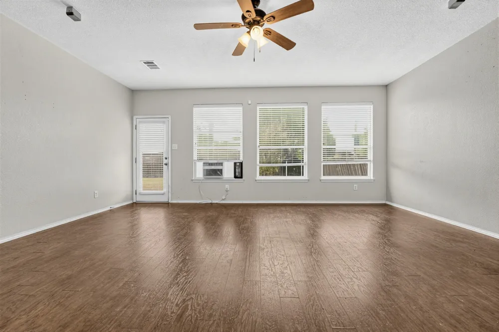 4429 Rolling Water Drive Pflugerville, TX 78660