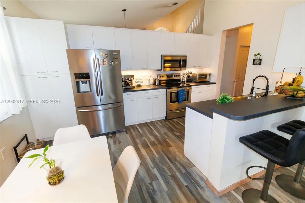 251 NW 151st Ave Pembroke Pines, FL 33028