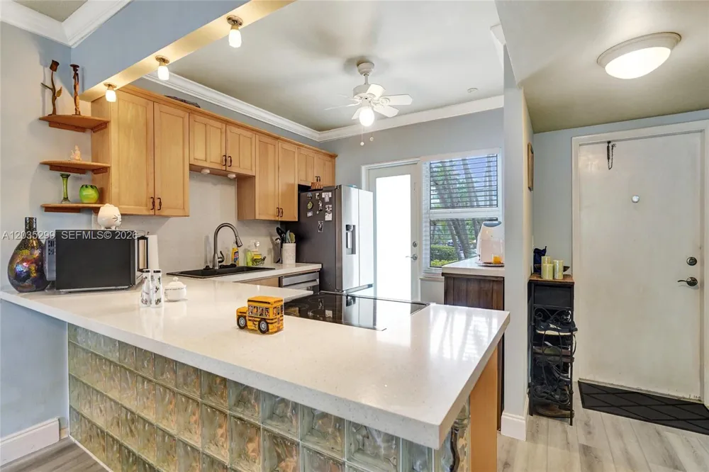3181 S Ocean Dr #107 Hallandale Beach, FL 33009