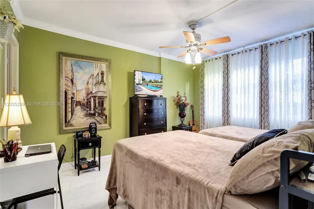 3181 S Ocean Dr #107 Hallandale Beach, FL 33009