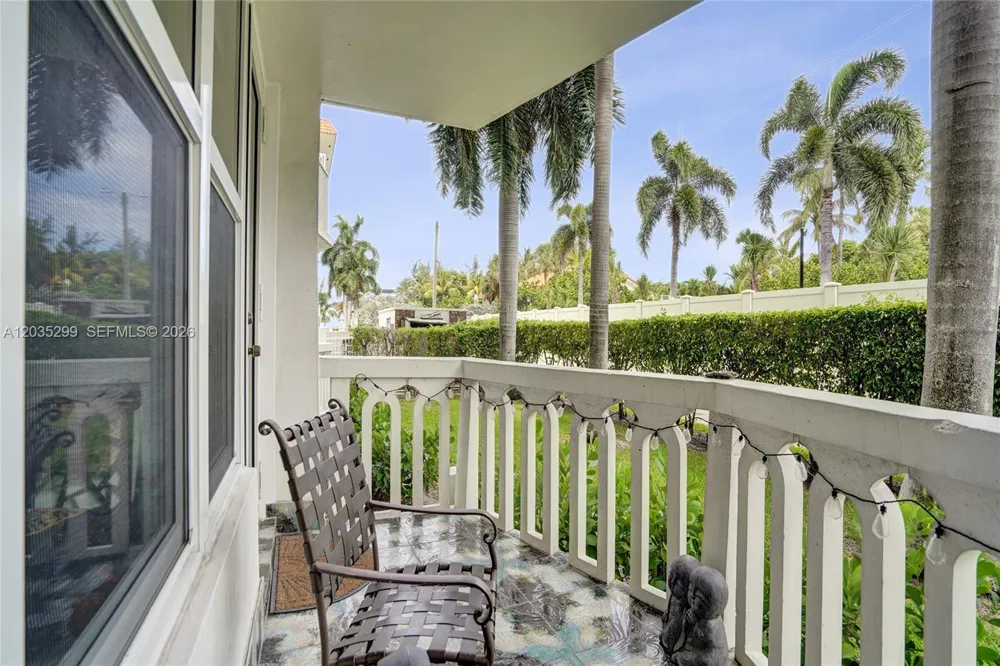 3181 S Ocean Dr #107 Hallandale Beach, FL 33009
