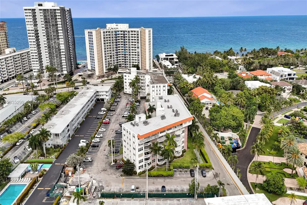 3181 S Ocean Dr #107 Hallandale Beach, FL 33009
