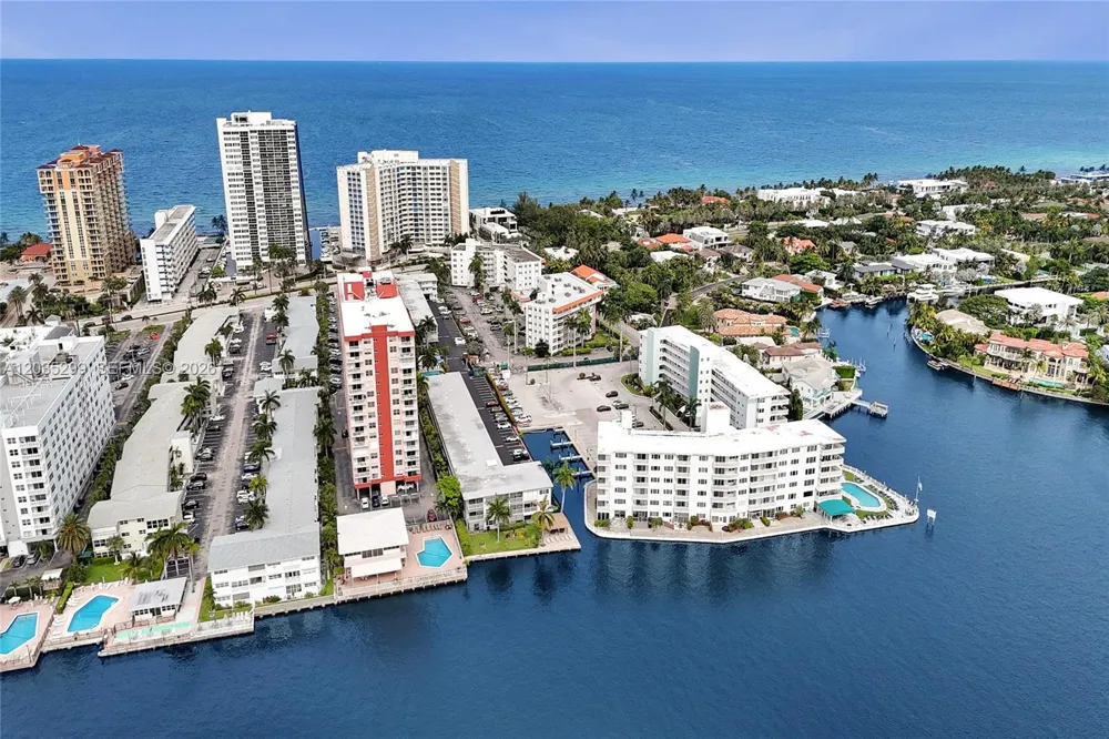 3181 S Ocean Dr #107 Hallandale Beach, FL 33009