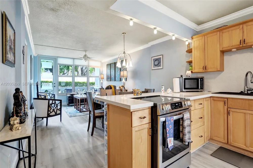 3181 S Ocean Dr #107 Hallandale Beach, FL 33009