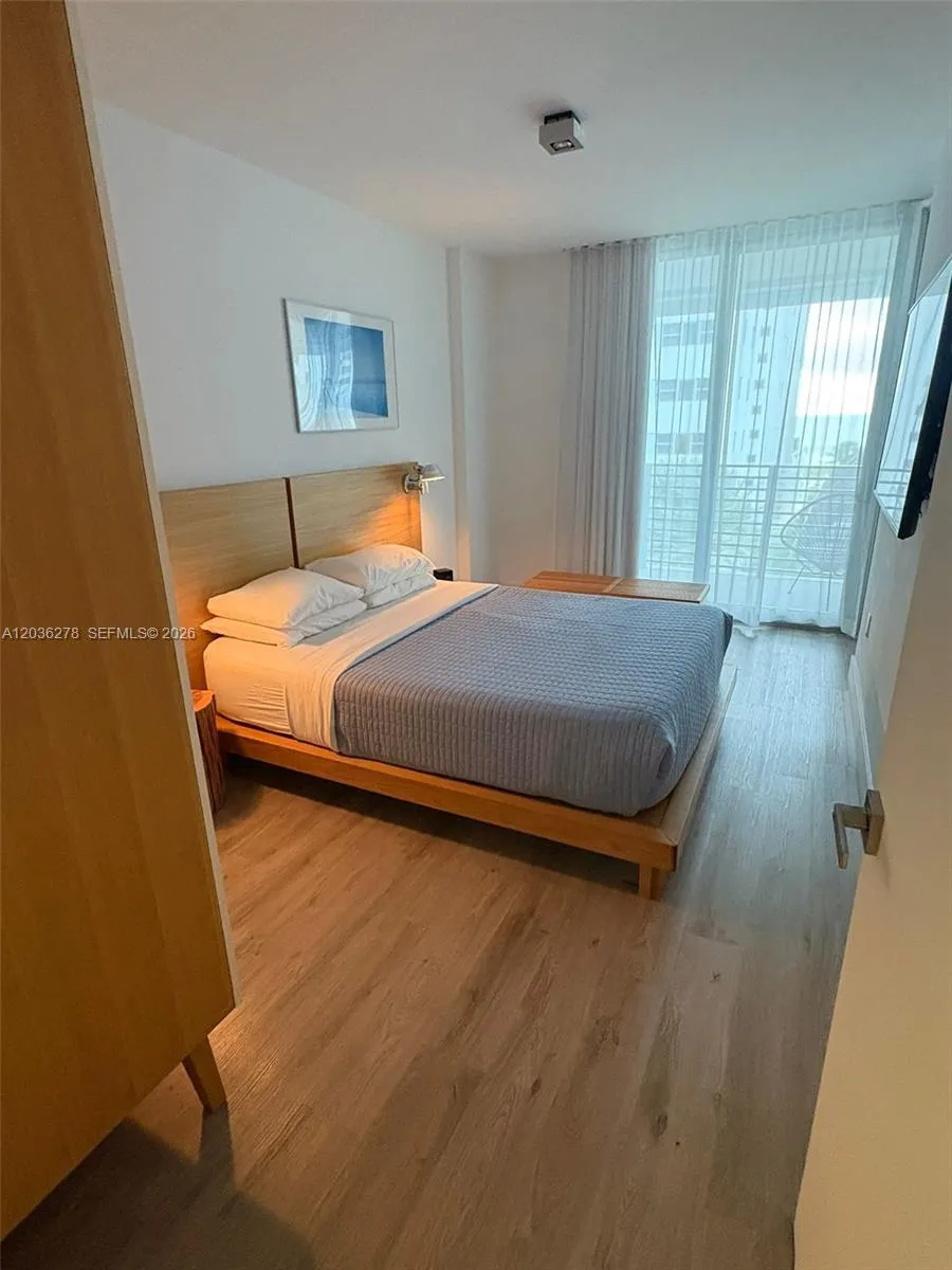 6080 Collins Ave #506 Miami Beach, FL 33140
