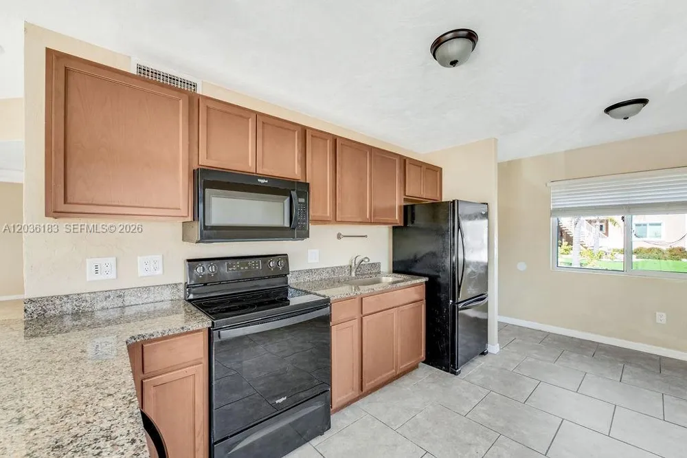 2550 Tulane Ave #101 Daytona, FL 32118
