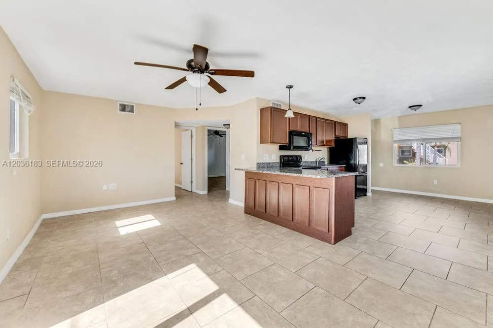 2550 Tulane Ave #101 Daytona, FL 32118