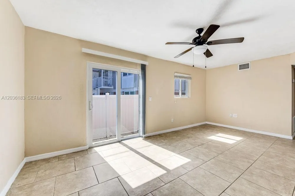 2550 Tulane Ave #101 Daytona, FL 32118