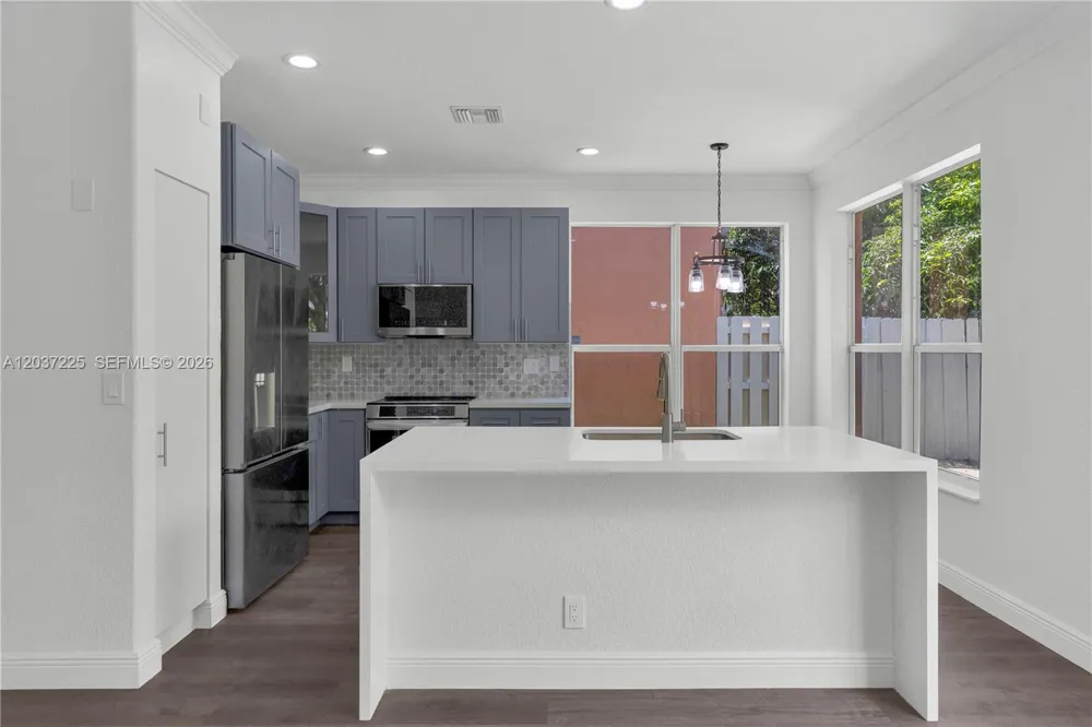 4331 Lake Tahoe Cir West Palm Beach, FL 33409