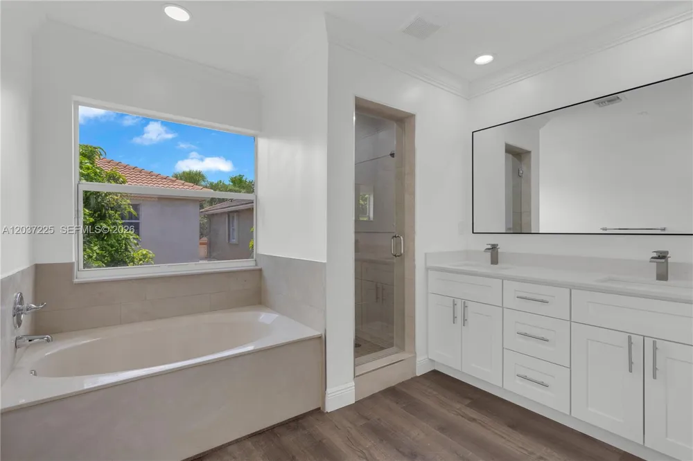 4331 Lake Tahoe Cir West Palm Beach, FL 33409