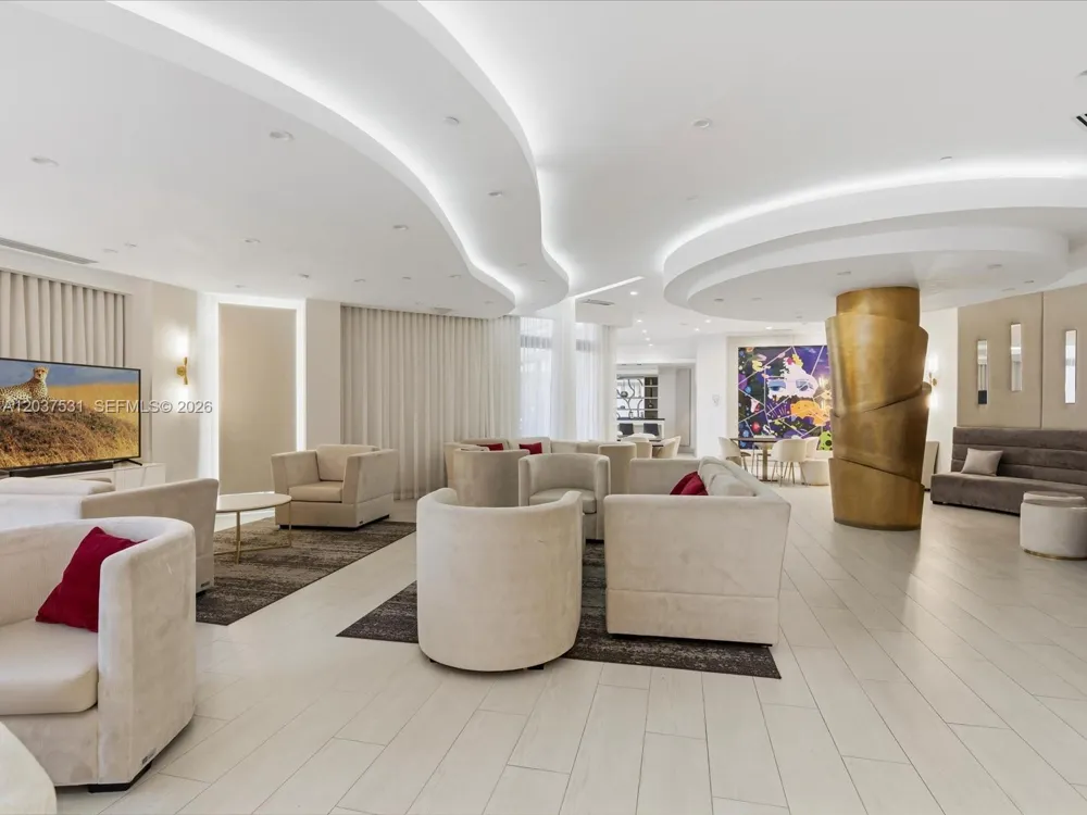 3610 Yacht Club Dr #702 Aventura, FL 33180