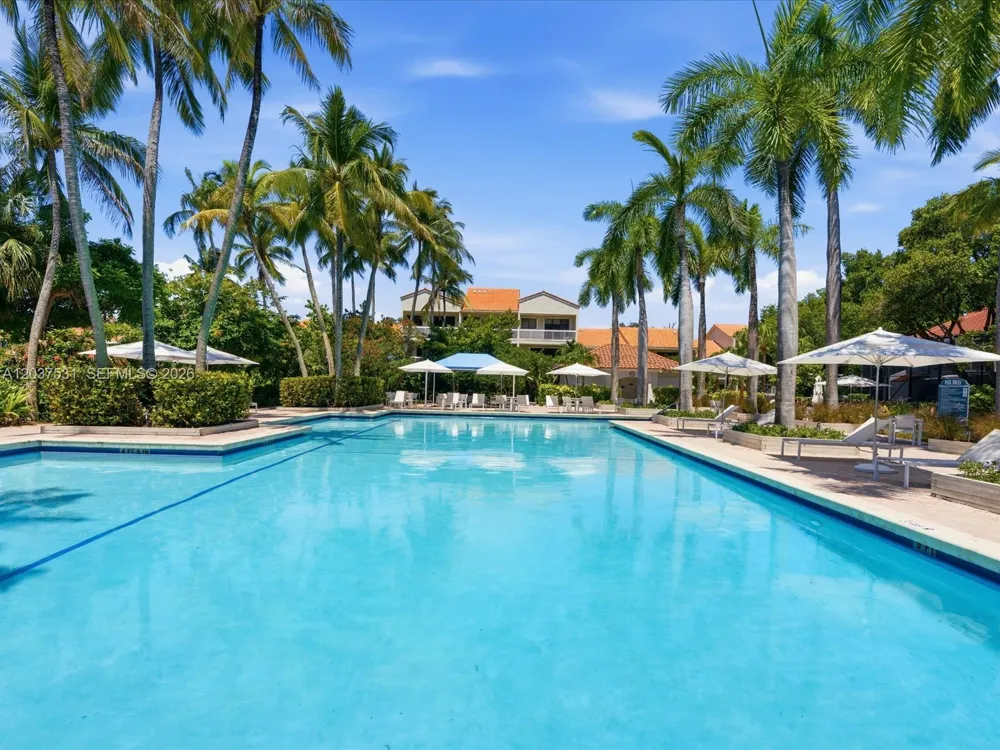 3610 Yacht Club Dr #702 Aventura, FL 33180