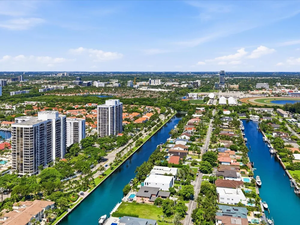 3610 Yacht Club Dr #702 Aventura, FL 33180