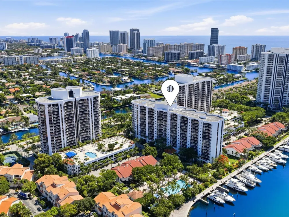 3610 Yacht Club Dr #702 Aventura, FL 33180