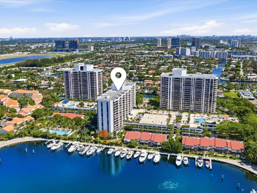 3610 Yacht Club Dr #702 Aventura, FL 33180