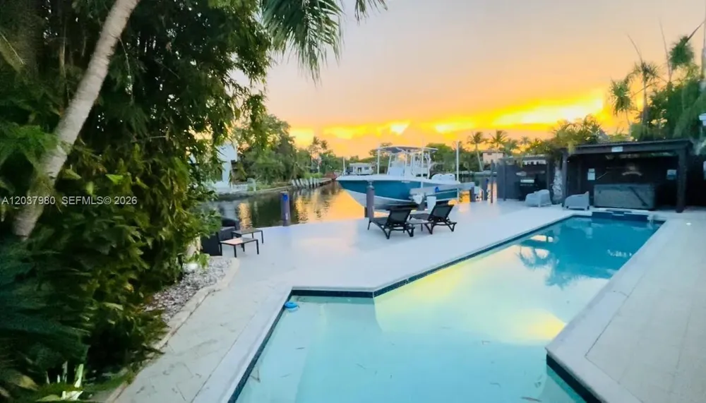 2100 NE 24th St Wilton Manors, FL 33305