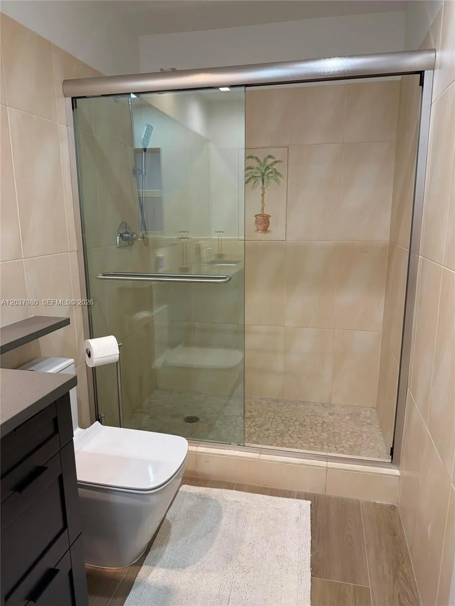 2100 NE 24th St Wilton Manors, FL 33305