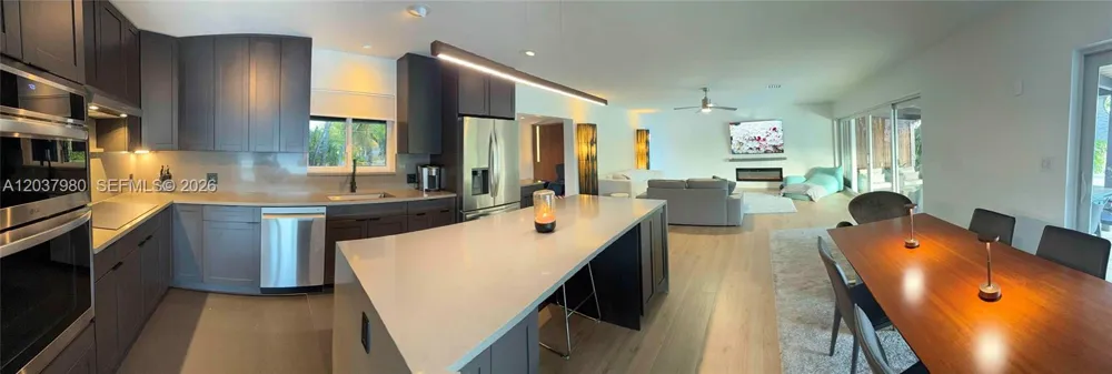 2100 NE 24th St Wilton Manors, FL 33305