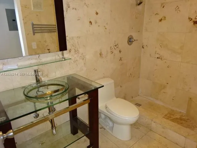 9727 Hammocks Blvd #101D Miami, FL 33196
