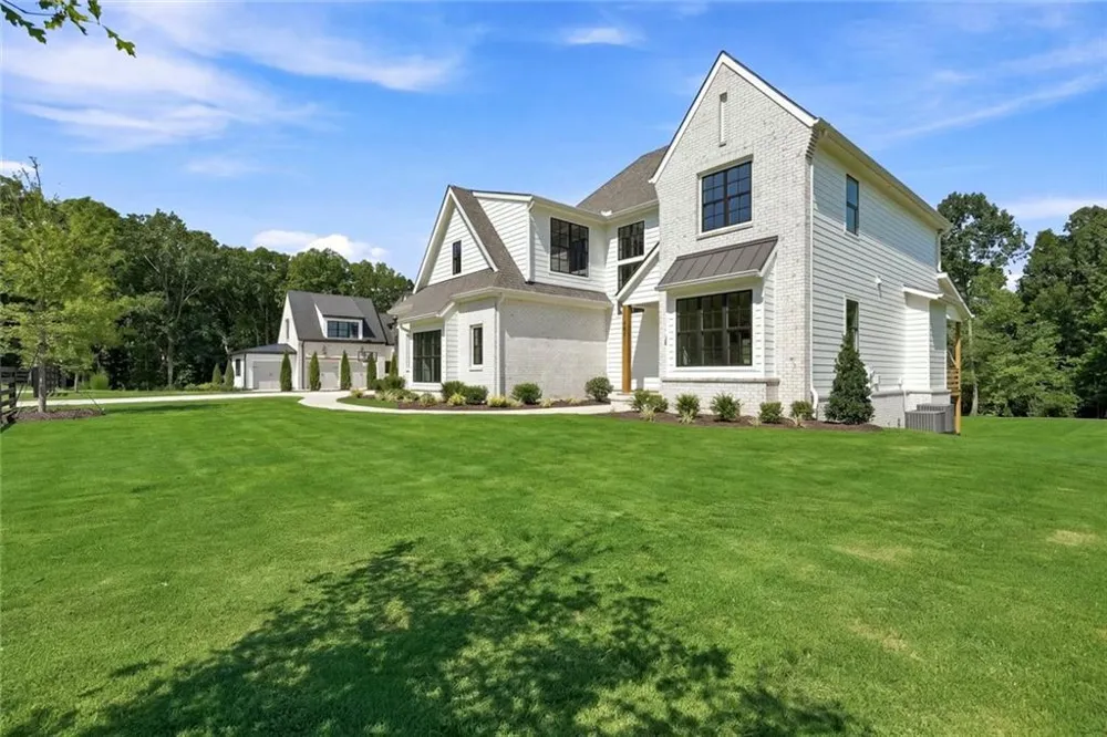 144 Daxton Drive Canton, GA 30115