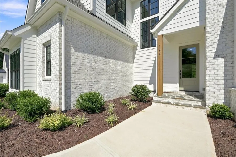 144 Daxton Drive Canton, GA 30115