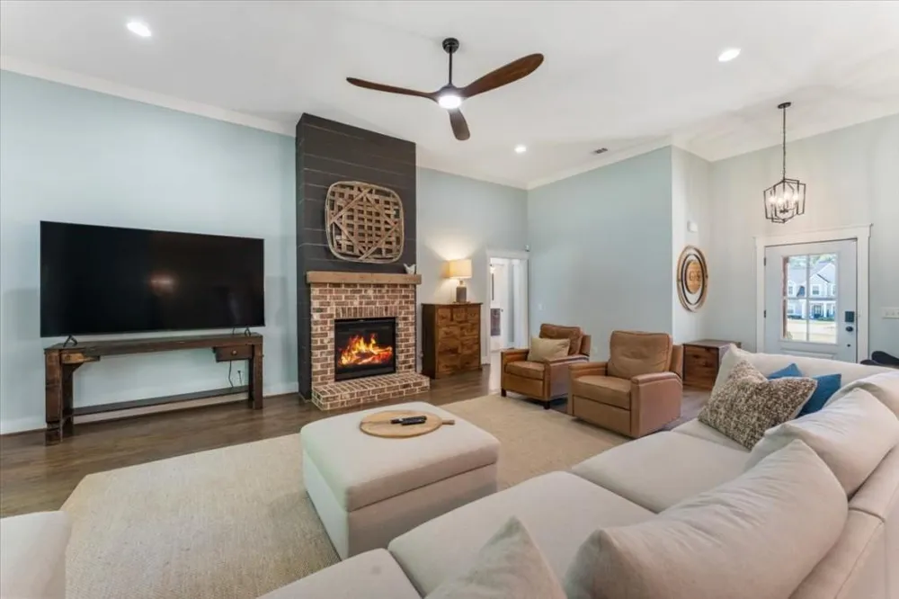 915 Pool Road Hiram, GA 30141