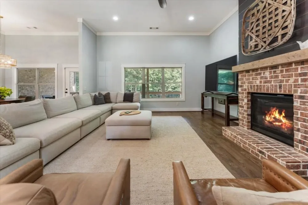 915 Pool Road Hiram, GA 30141