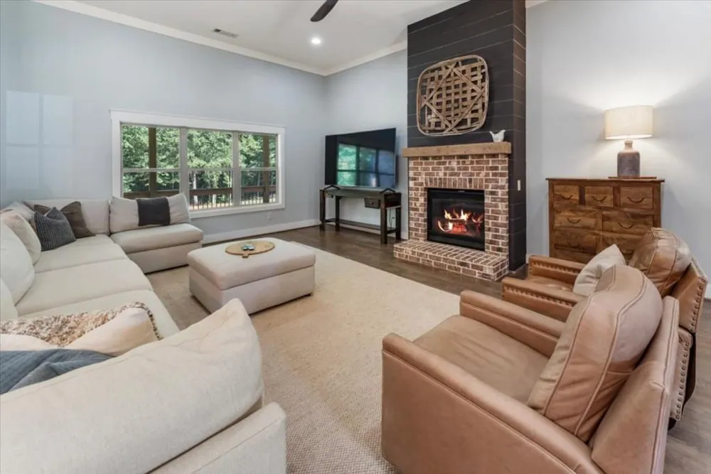 915 Pool Road Hiram, GA 30141