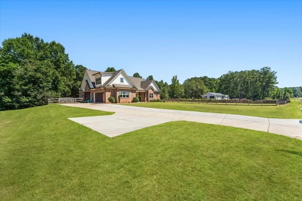 915 Pool Road Hiram, GA 30141