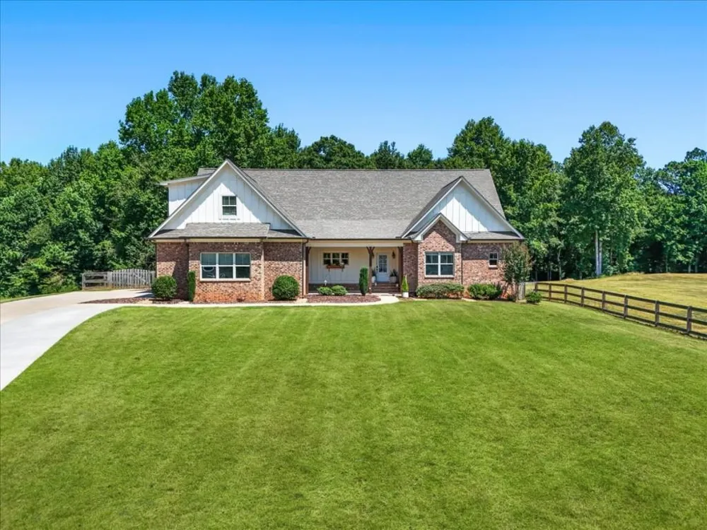 915 Pool Road Hiram, GA 30141