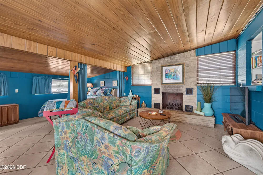 102 Essex Drive Ormond Beach, FL 32176