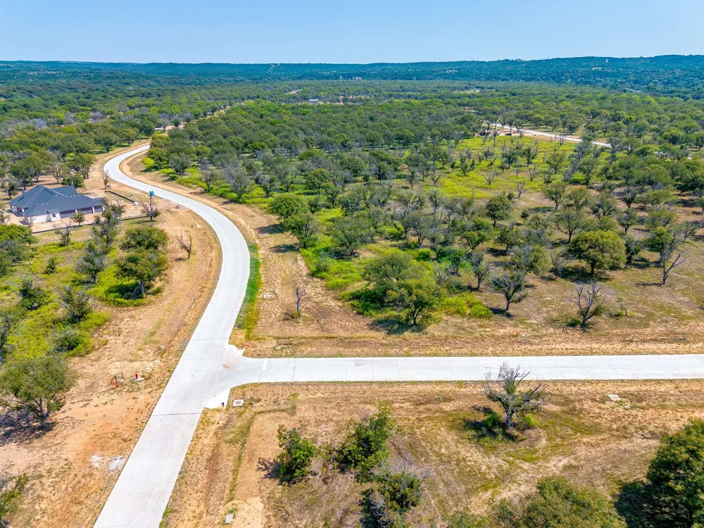 2400 Marvin Drive Granbury, TX 76049