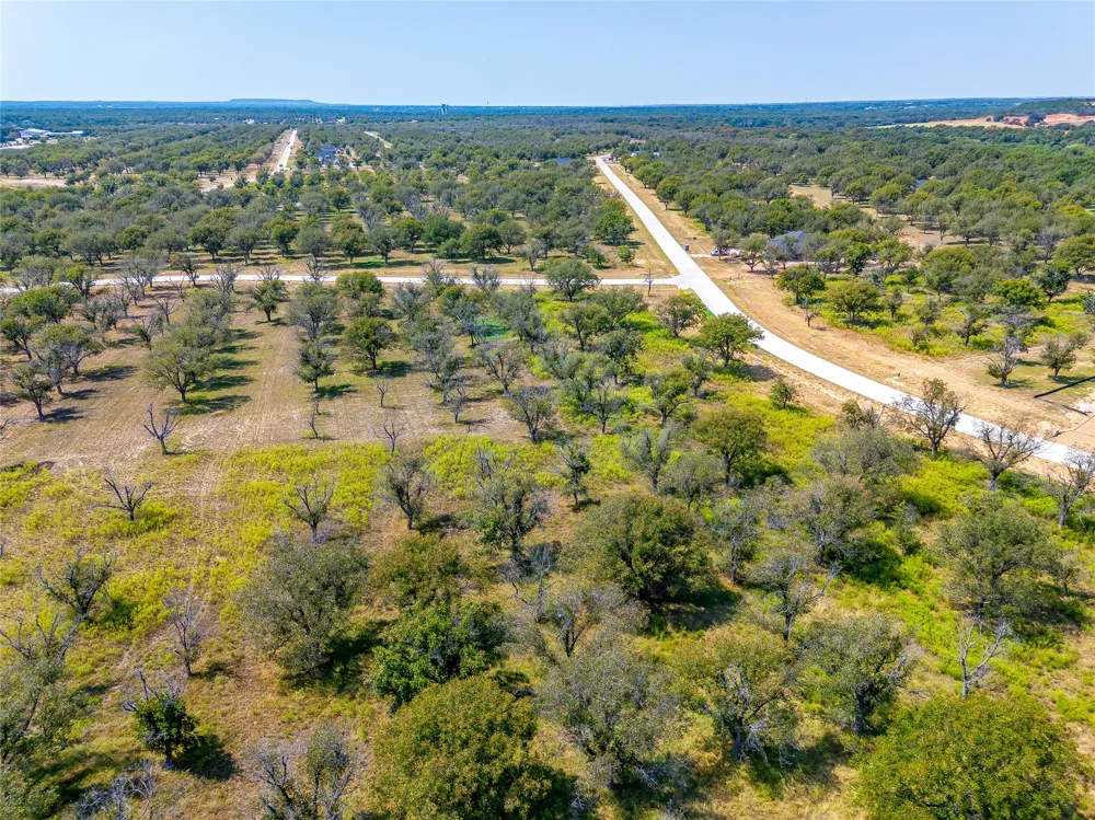 2400 Marvin Drive Granbury, TX 76049