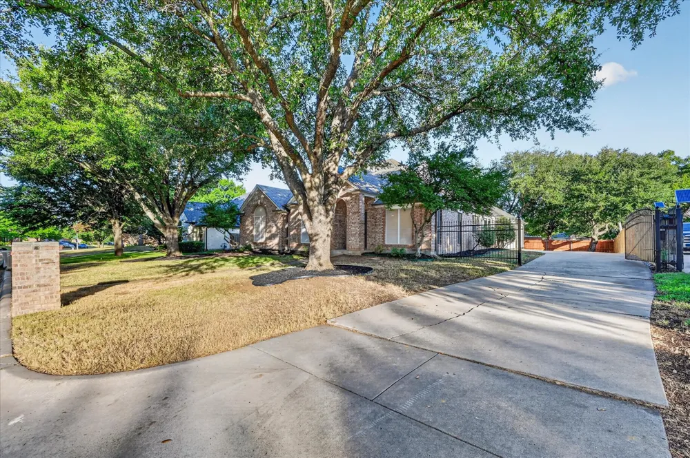 709 Coal Creek Drive Mansfield, TX 76063