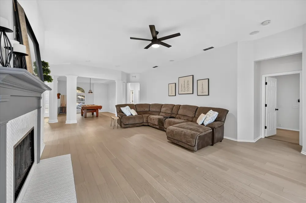709 Coal Creek Drive Mansfield, TX 76063