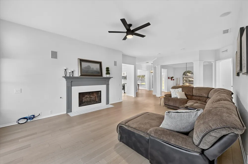 709 Coal Creek Drive Mansfield, TX 76063
