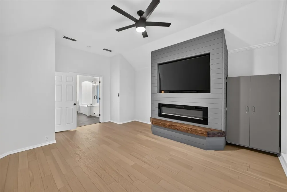 709 Coal Creek Drive Mansfield, TX 76063