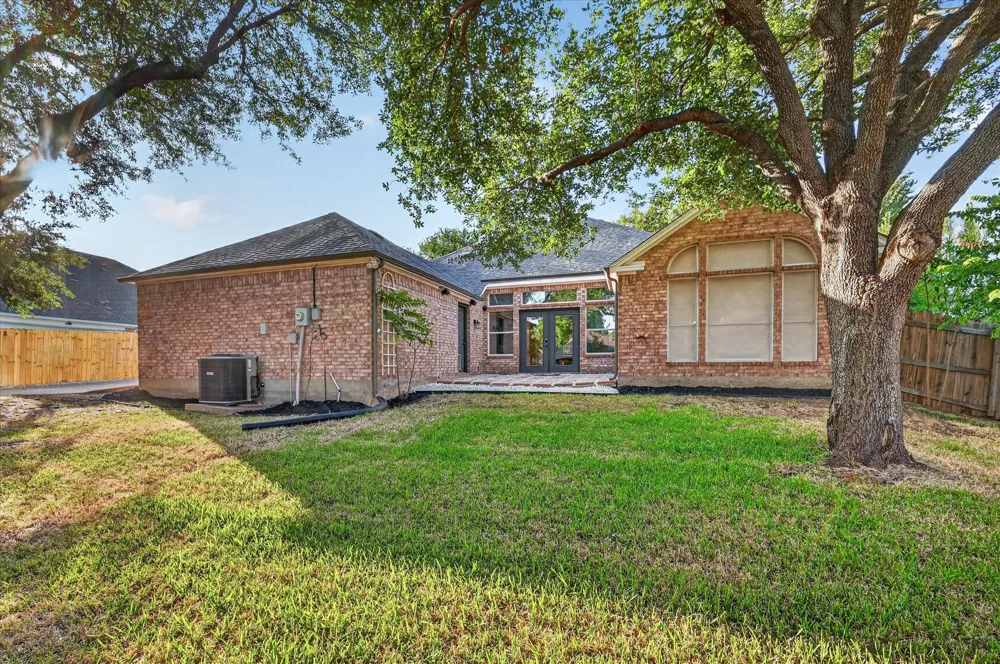 709 Coal Creek Drive Mansfield, TX 76063