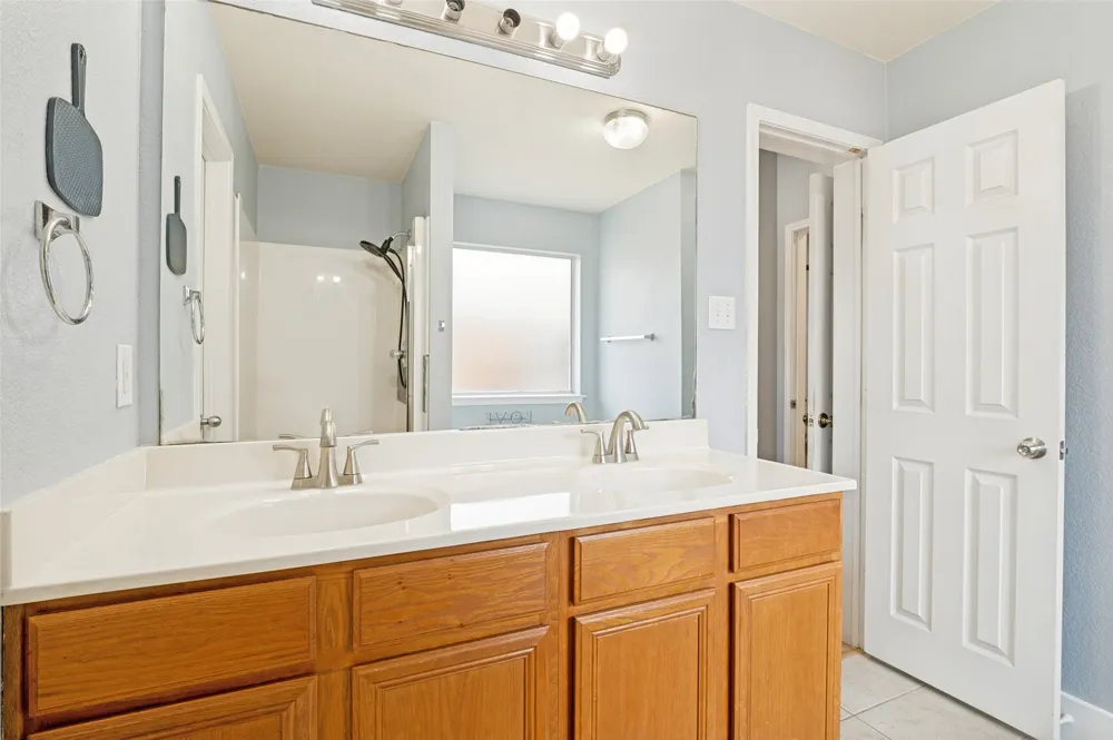 1809 Millbrook Drive Midlothian, TX 76065