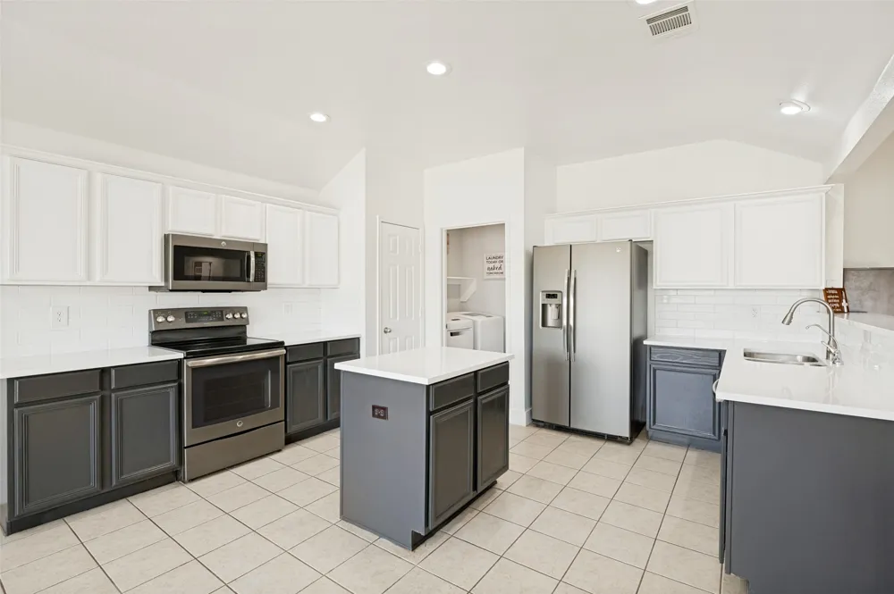 1809 Millbrook Drive Midlothian, TX 76065