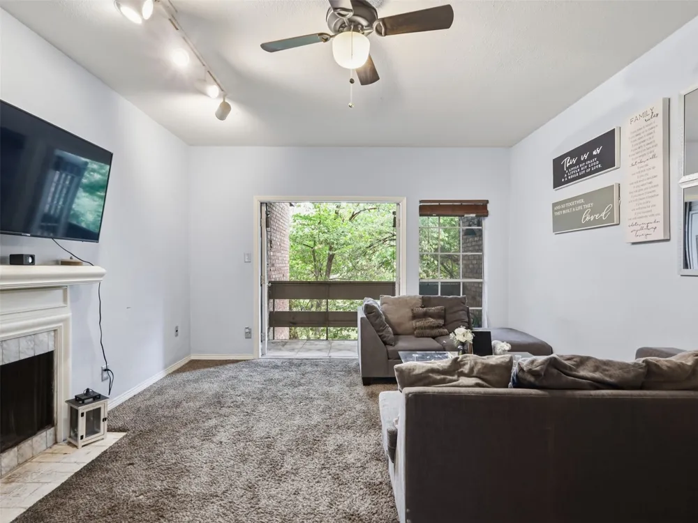 9801 Royal Lane #702 Dallas, TX 75231