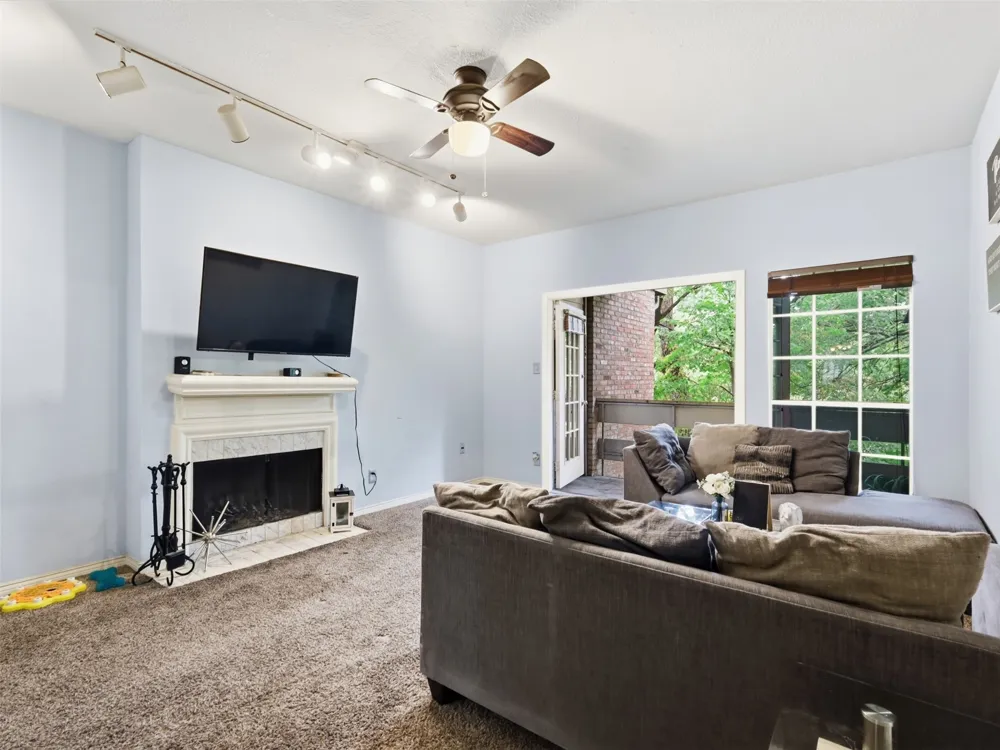 9801 Royal Lane #702 Dallas, TX 75231