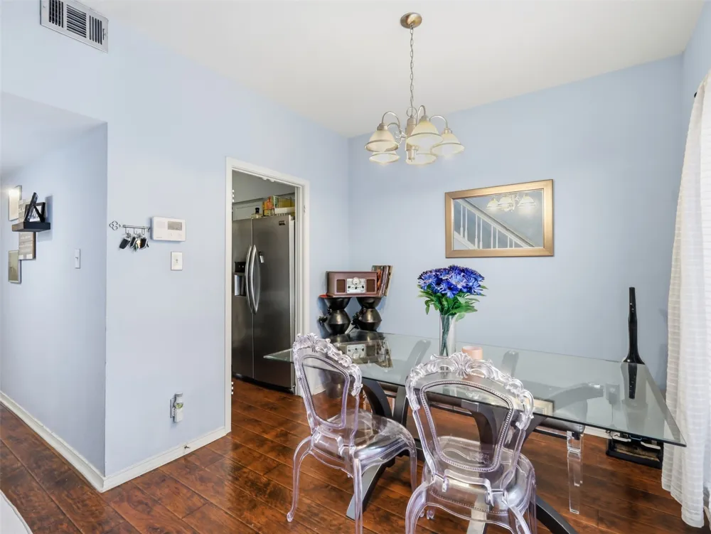 9801 Royal Lane #702 Dallas, TX 75231